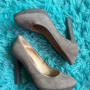 Michael Kors Suede Pumps